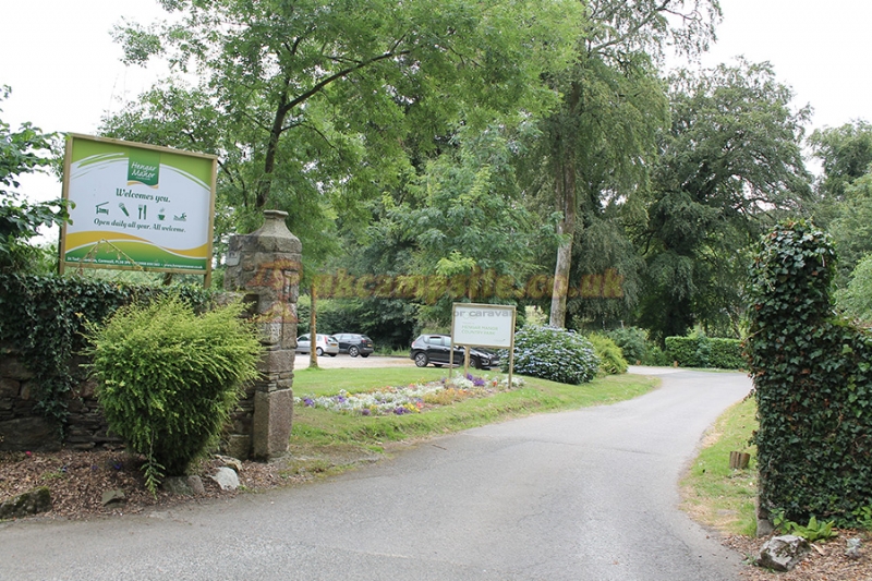 Hengar Manor Holiday Park (PHolsUK)