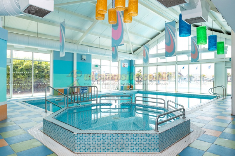 Martello Beach Holiday Park (PHolsUK)