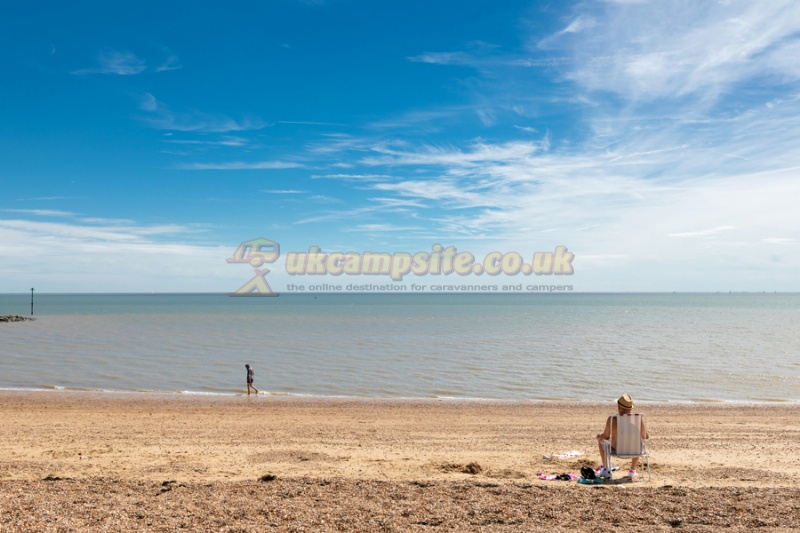 Martello Beach Holiday Park (PHolsUK)