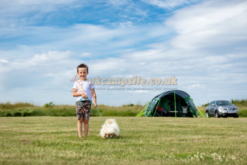 Martello Beach Holiday Park (PHolsUK)