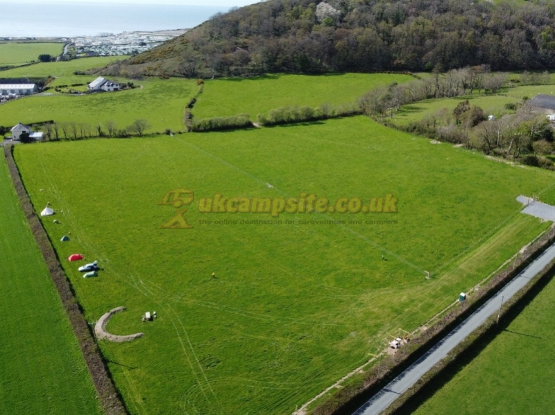 Nantcellan Barns Meadow Camping