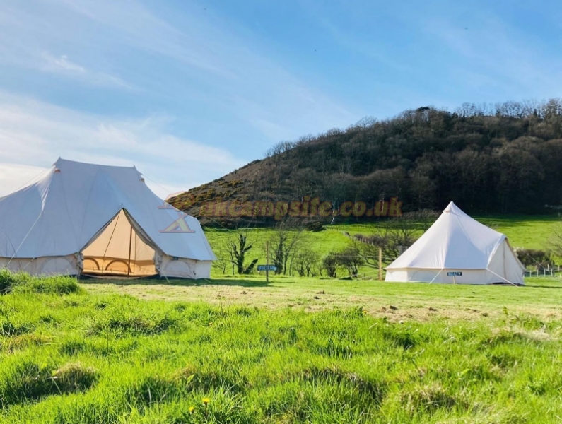 Nantcellan Barns Meadow Camping