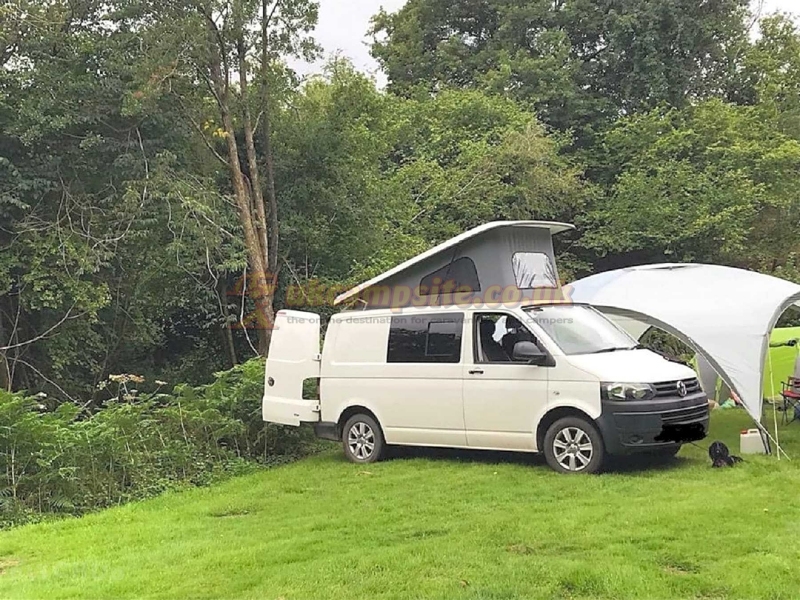 Lodge Field Rural Campsite