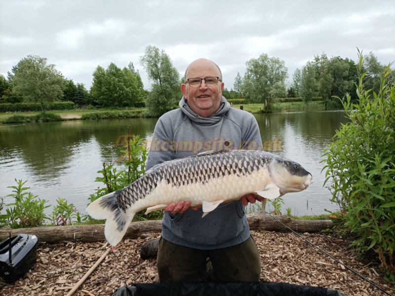 Manor Farm Lakes And Campsite
