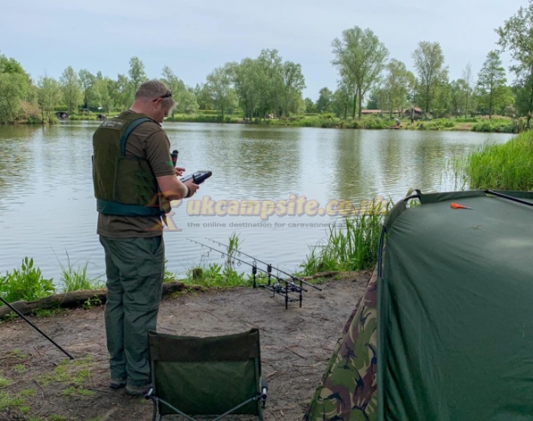 Manor Farm Lakes And Campsite
