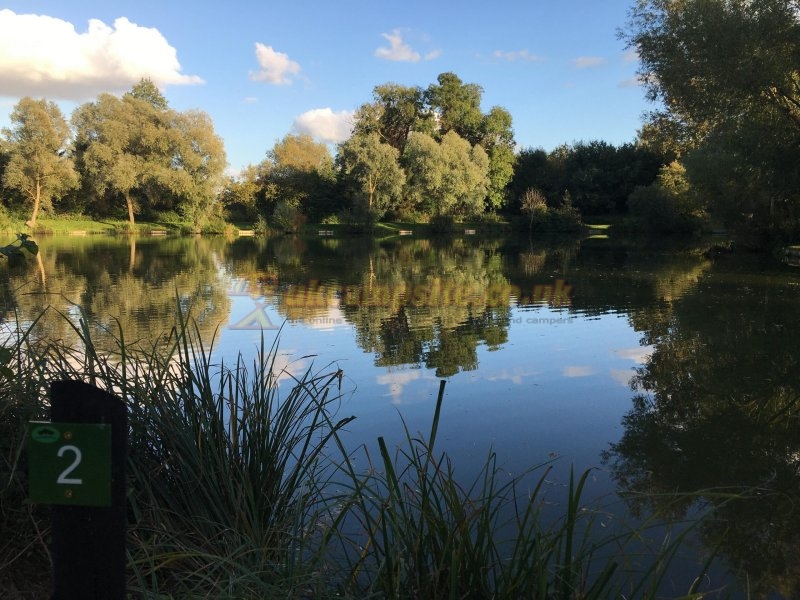 Manor Farm Lakes And Campsite