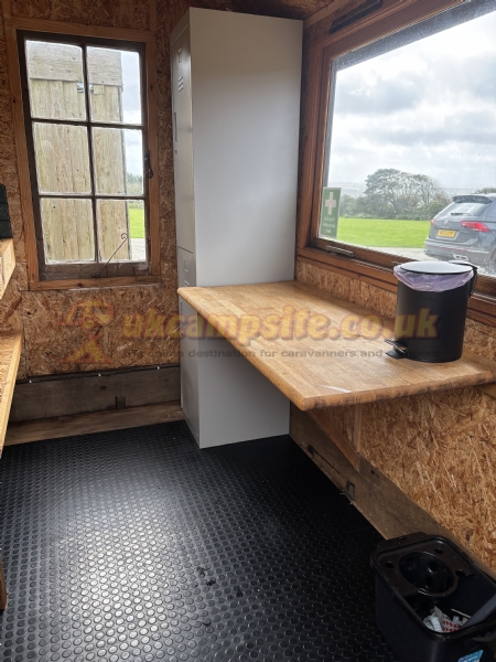 Blackthorn Camping