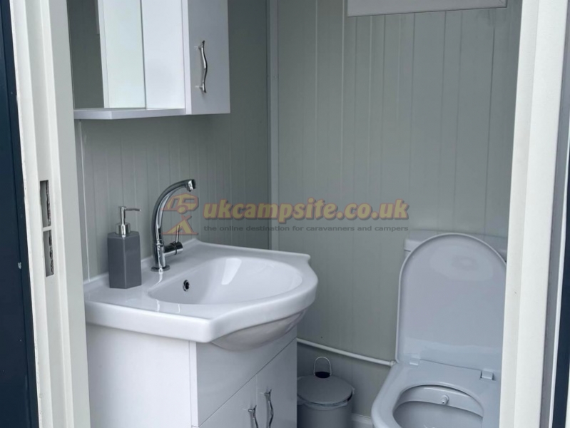 Blackthorn Camping
