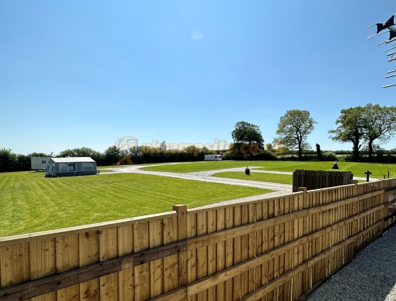 The Leans Campsite