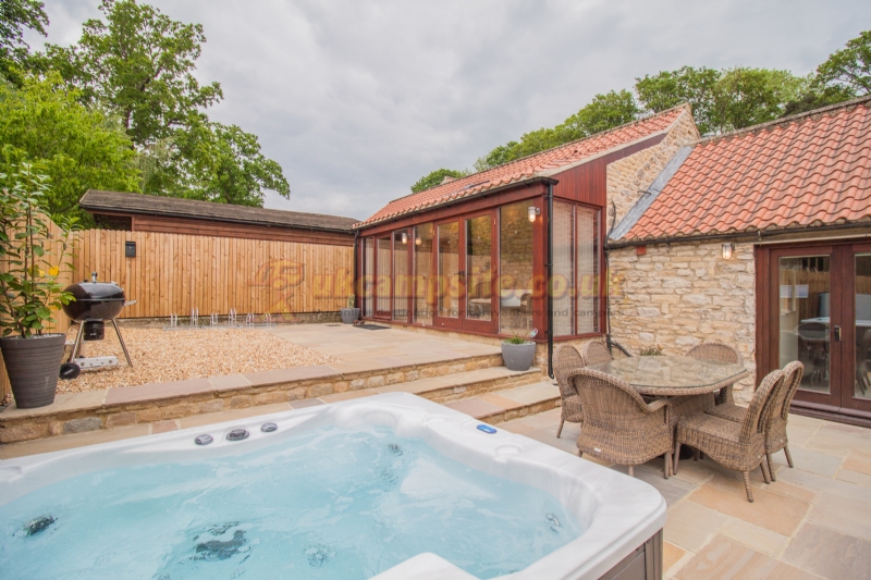 High Oaks Grange Glamping Pods