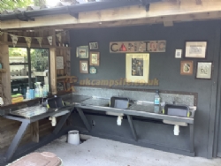 Station Farm Camping