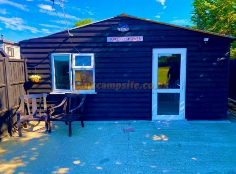 Oakley Cottage Caravan And Camping Site
