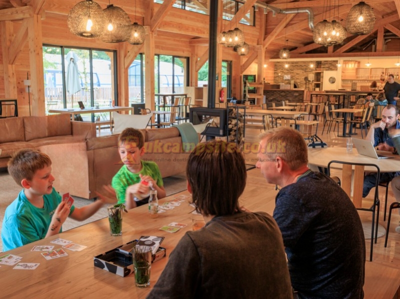 Camping Huttopia De Meinweg