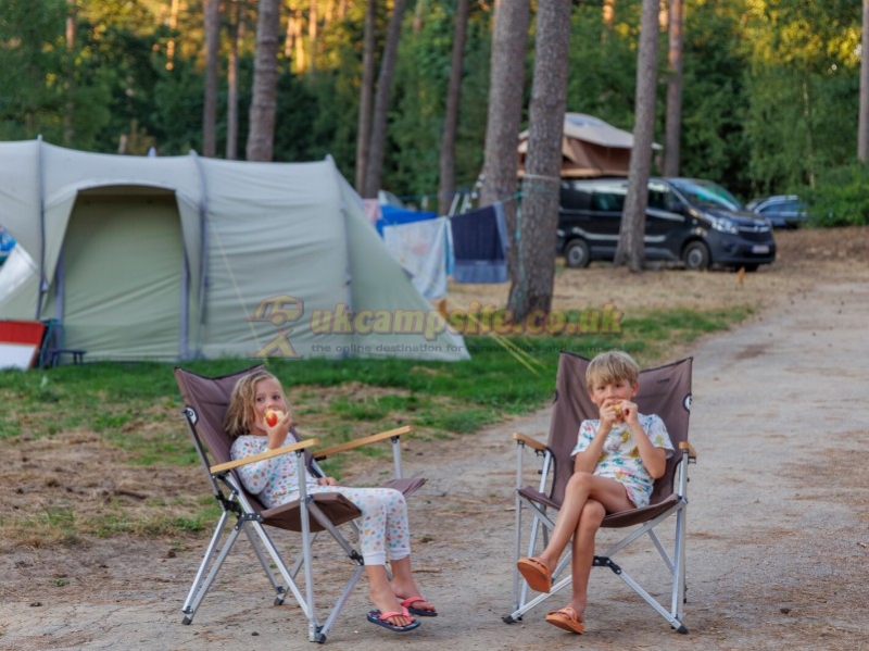 Camping Huttopia De Meinweg