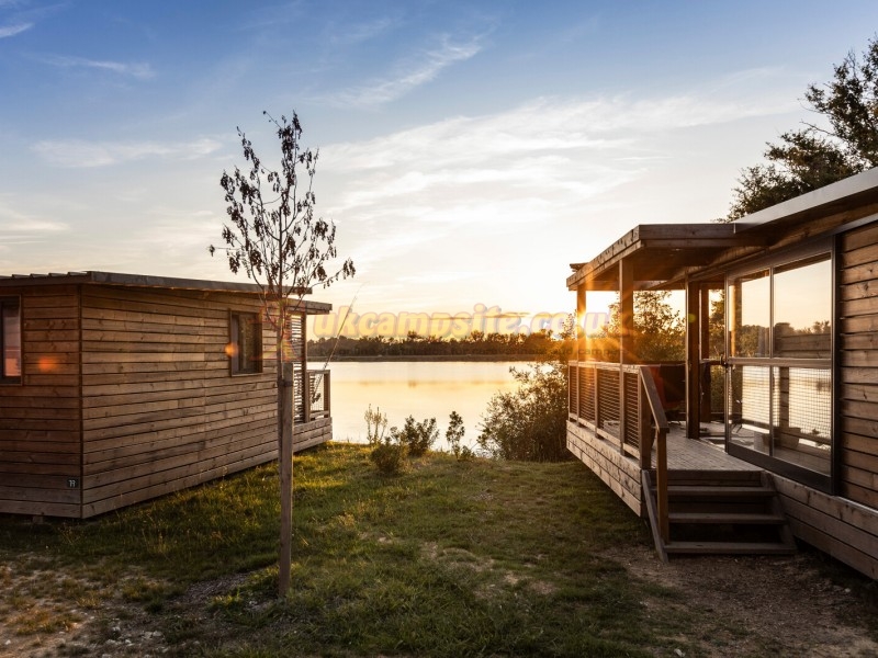 Camping Huttopia Lac De Luby