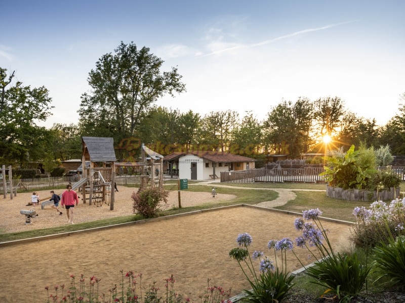 Camping Huttopia Lac De Luby