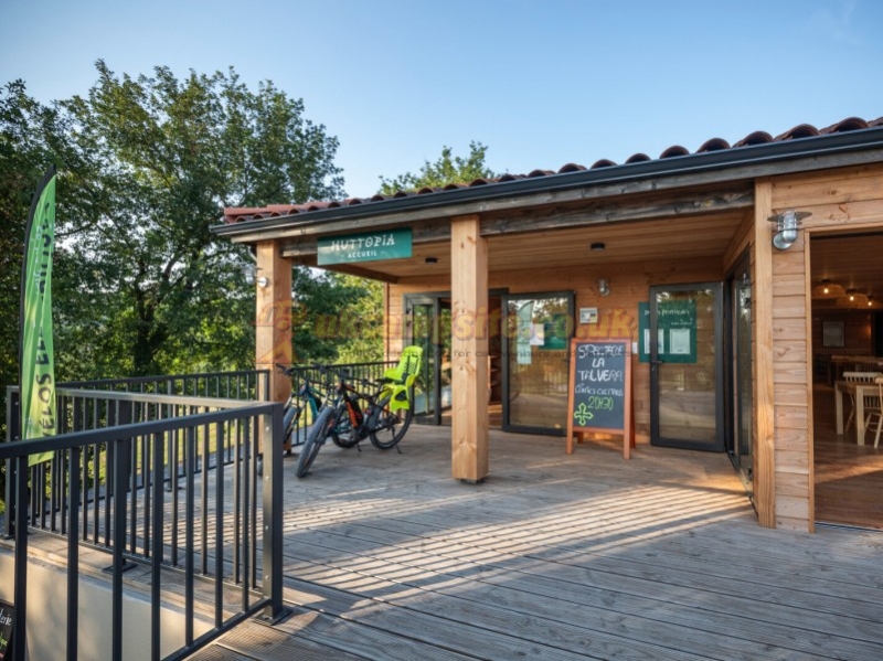 Camping Huttopia Pays De Cordes Sur Ciel