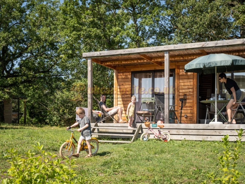 Camping Huttopia Pays De Cordes Sur Ciel