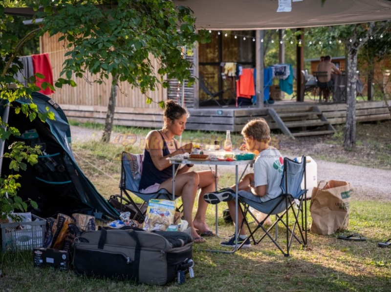 Camping Huttopia Pays De Cordes Sur Ciel