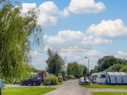 Royal Umpire Holiday Park