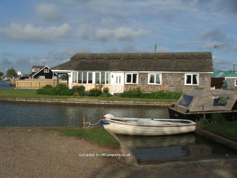 Willowcroft Camping And Caravan Park