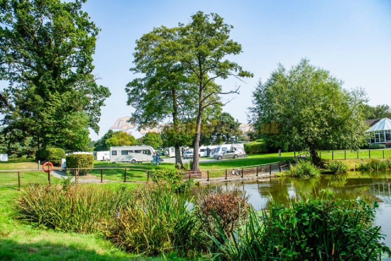 Oxon Hall Touring Park