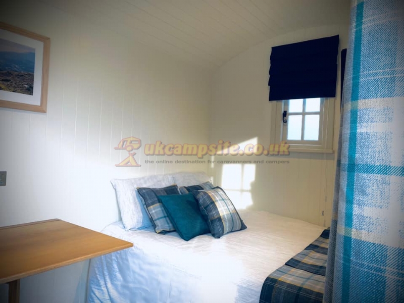 Ashes Exclusively Adult Caravan Park