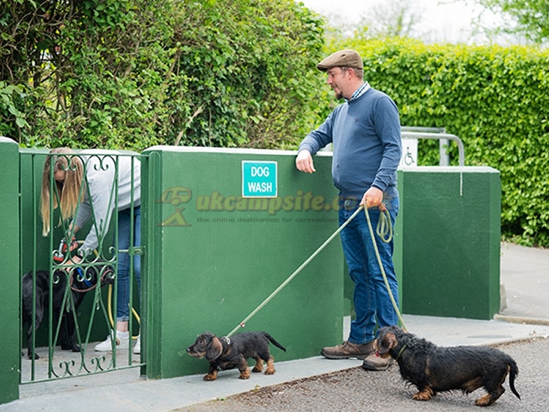 Monkton Wyld Farm Caravan And Camping Park
