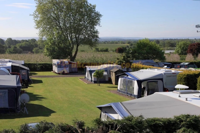 Pelerine Caravan And Camping Site