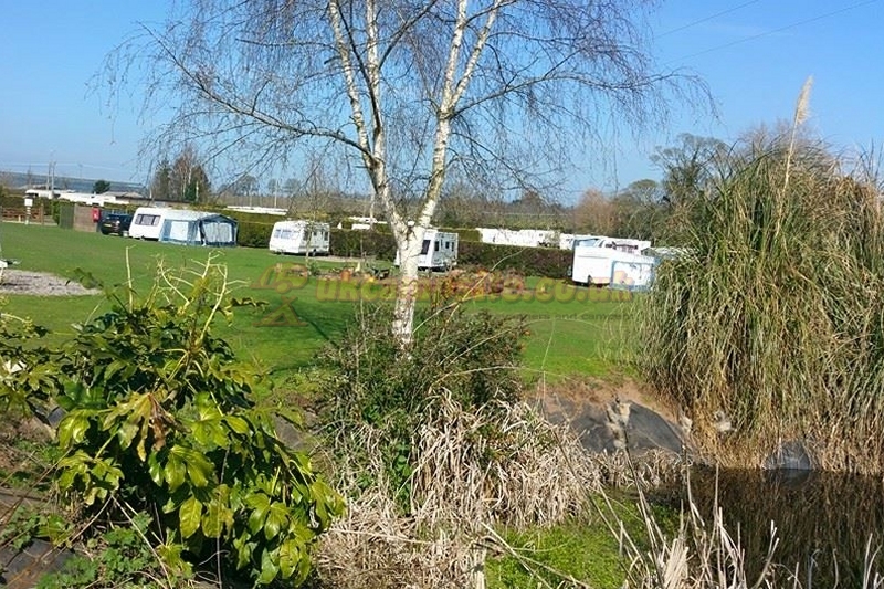 Pelerine Caravan And Camping Site
