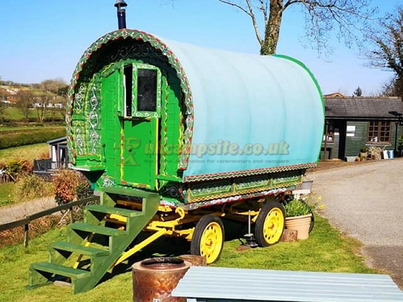 Pine Green Valley Caravan Park