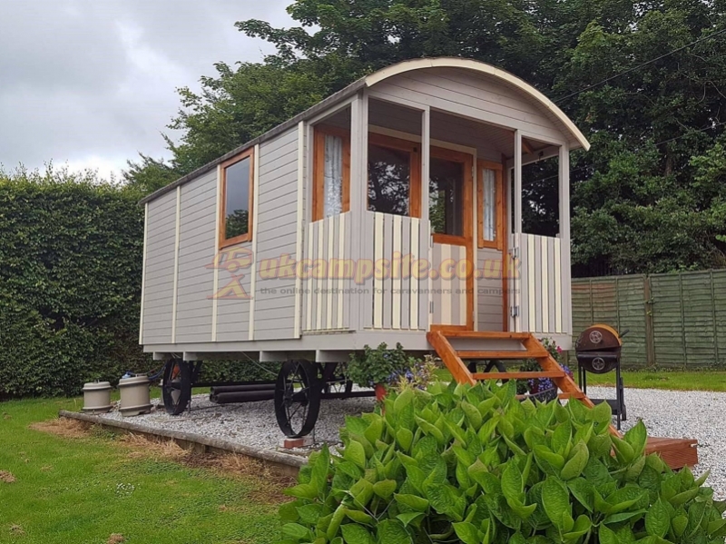 Pine Green Valley Caravan Park