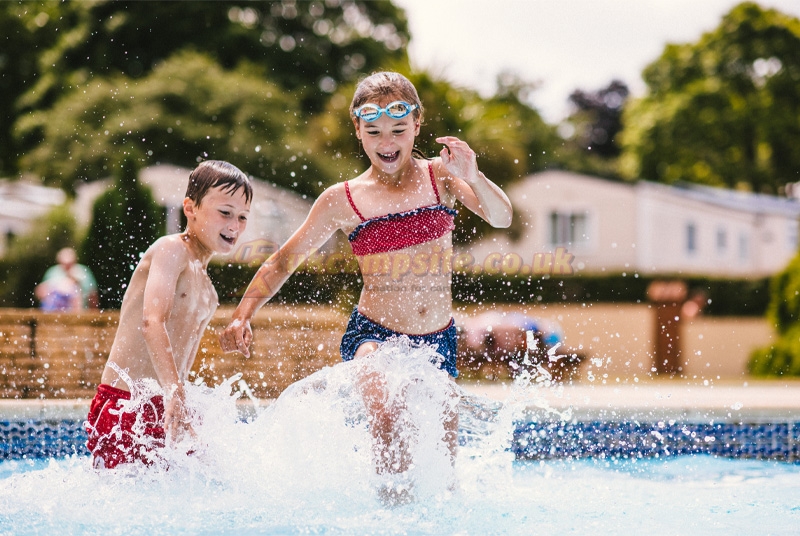 Cofton Country Holidays