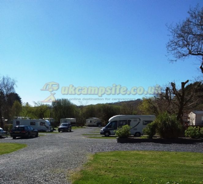Tyddyn Llwyn Caravan Park And Campsite
