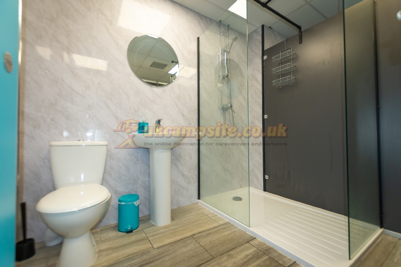 Longnor Wood Holiday Park