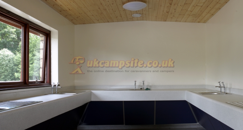 Riverside Caravan Park