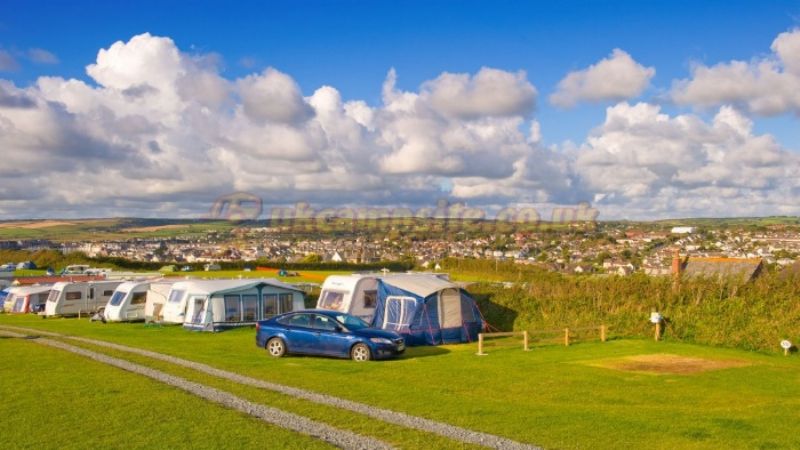 Upper Lynstone Camping And Caravan Park