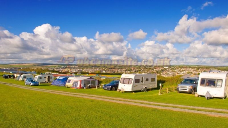 Upper Lynstone Camping And Caravan Park