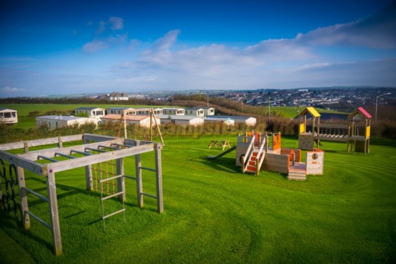 Upper Lynstone Camping And Caravan Park