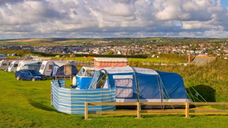 Upper Lynstone Camping And Caravan Park