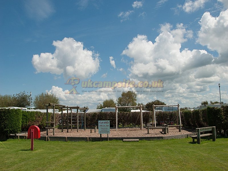 Country View Holiday Park