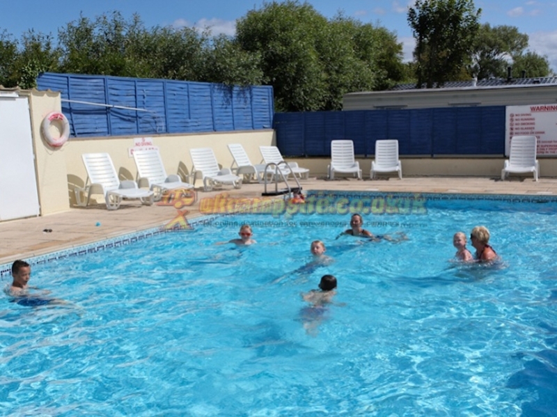 Country View Holiday Park
