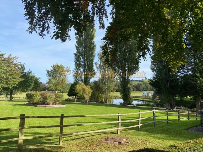 Mellington Hall Caravan Park