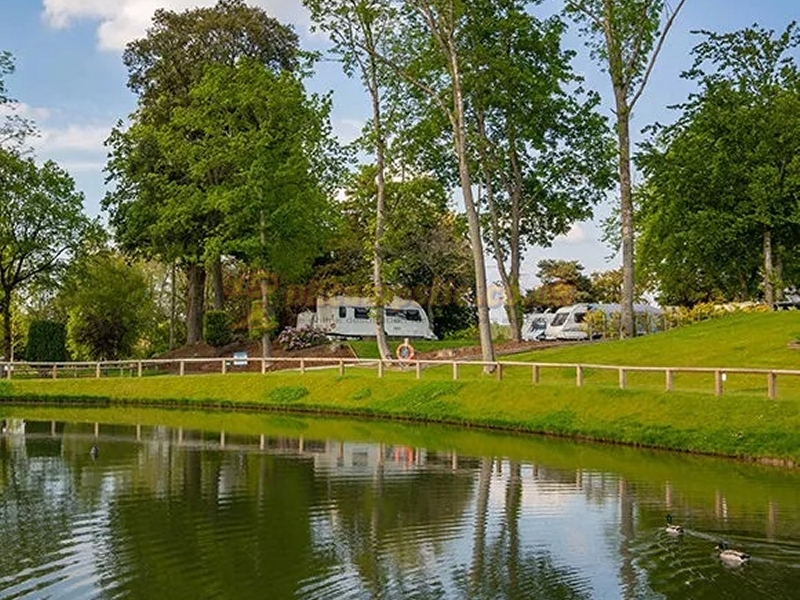 Mellington Hall Caravan Park
