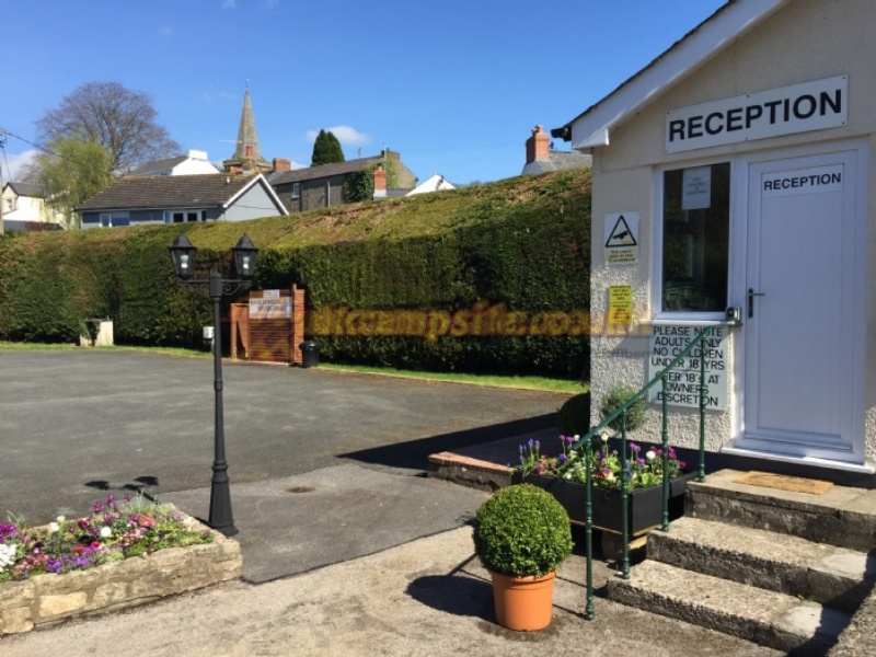 Riverside Caravan Park