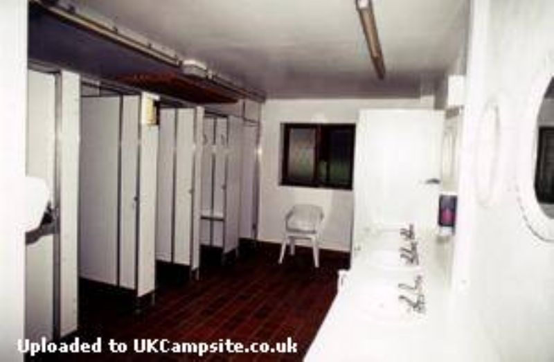 Halse Farm Caravan And Tent Park