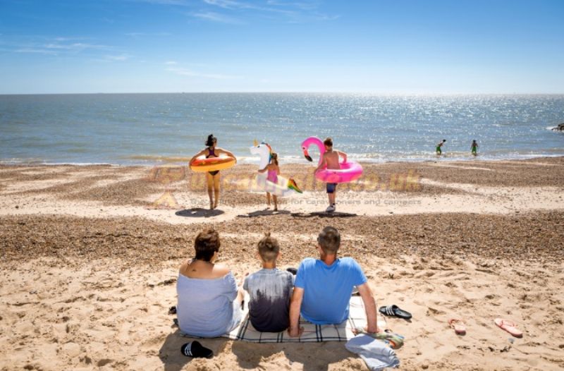 Suffolk Sands Holiday Park (PHolsUK)