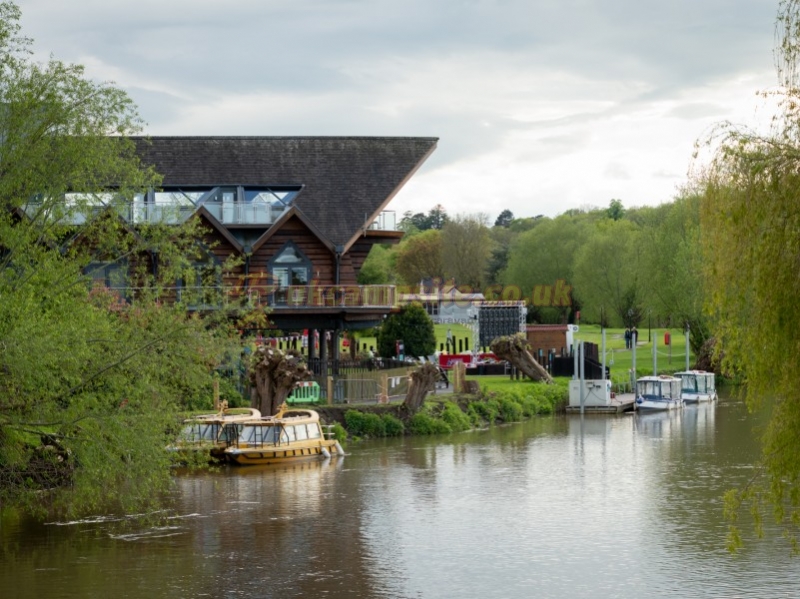 Stratford Parks Riverside Holidays