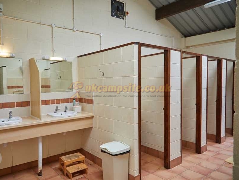 Studfold Caravan And Camping Park