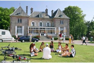 Camping Domaine Du Chateau De Drancourt